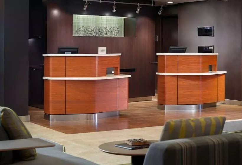 호텔 Courtyard Charlotte Southpark