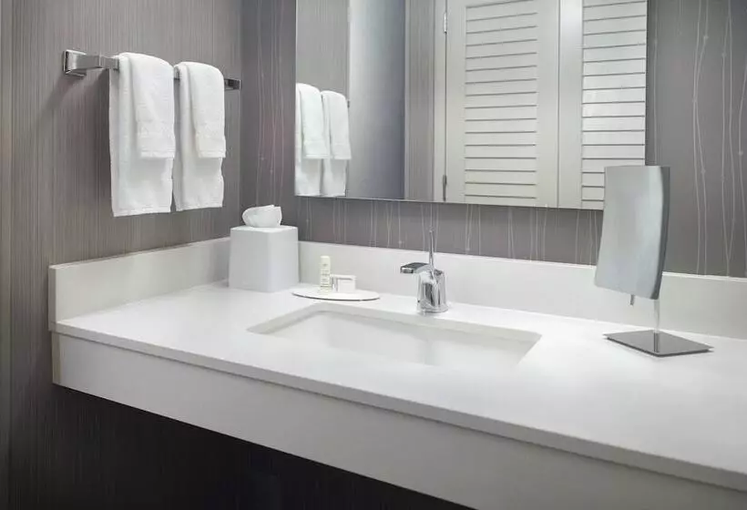 호텔 Courtyard Charlotte Southpark