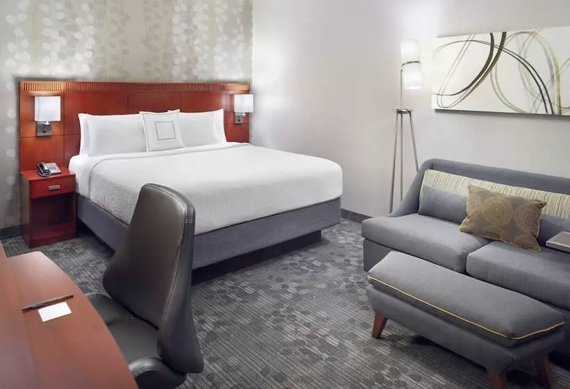 호텔 Courtyard Charlotte Southpark