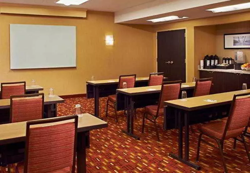 호텔 Courtyard Chicago Highland Park/northbrook