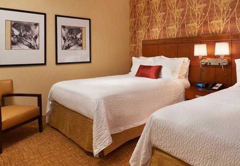 فندق Courtyard Chicago Highland Park/northbrook