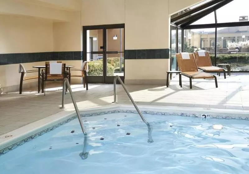 Hotelli Courtyard By Marriott Indianapolis Castleton
