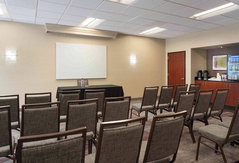 هتل Courtyard Miami Airport West Doral