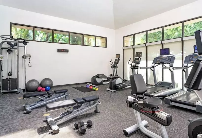 בית מלון כפרי Courtyard Miami Airport West Doral