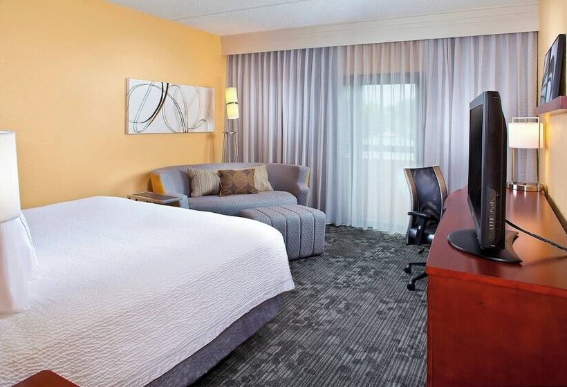 هتل Courtyard Miami Airport West Doral