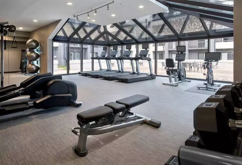 فندق Courtyard By Marriott Rye