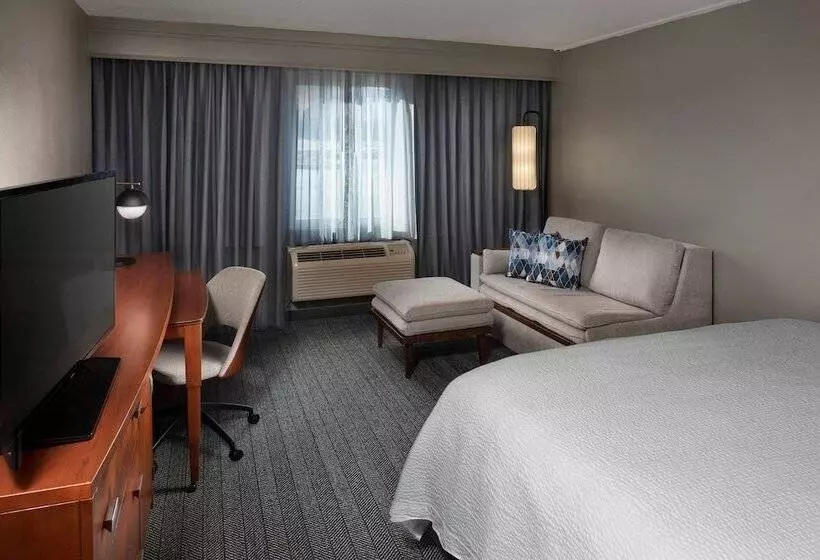 فندق Courtyard Winstonsalem University