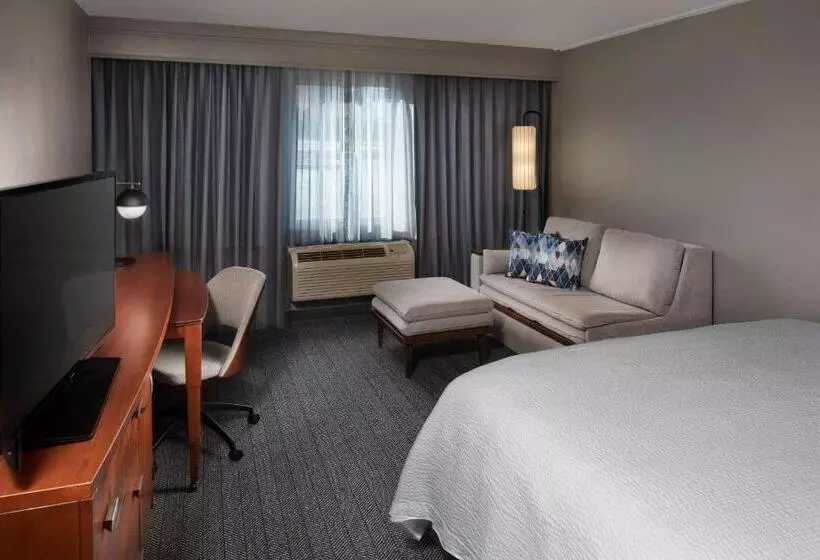 فندق Courtyard Winstonsalem University