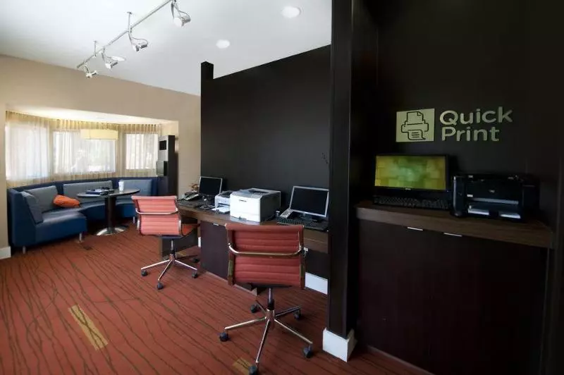 فندق Courtyard Winstonsalem University