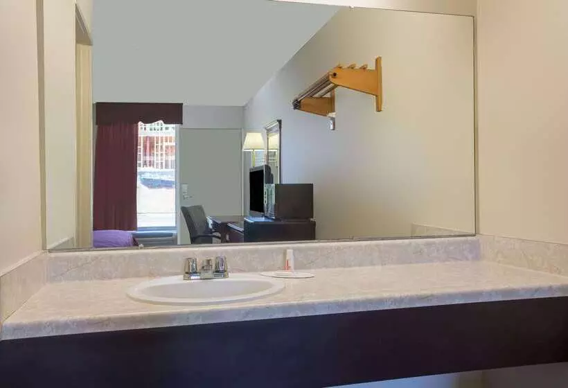 Hotel Days Inn By Wyndham Forsyth