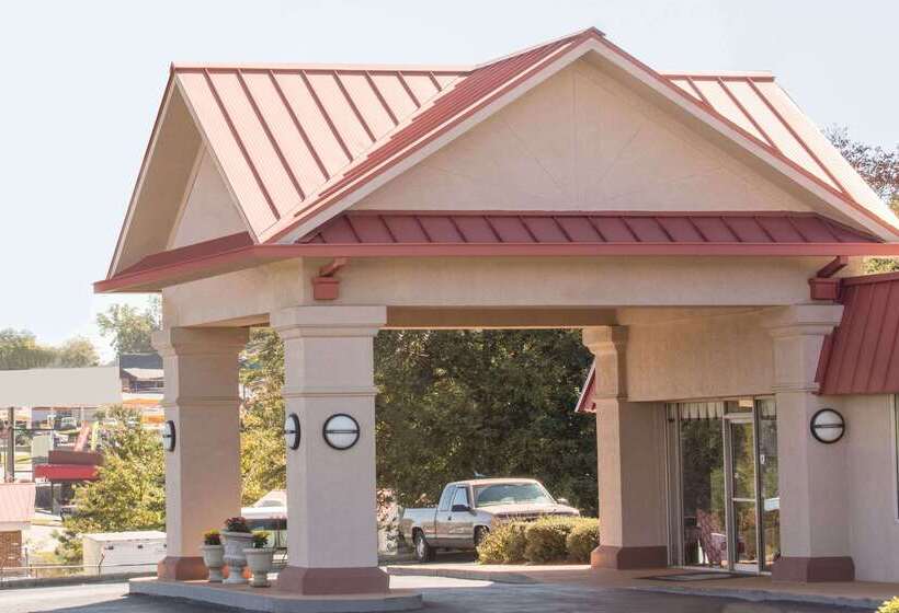 בית מלון כפרי Days Inn By Wyndham Forsyth