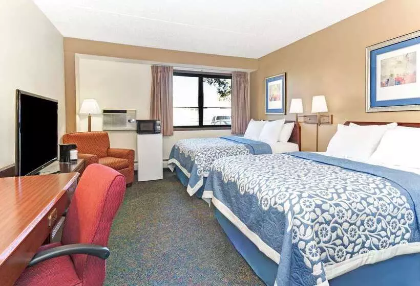 فندق Days Inn By Wyndham Fort Collins