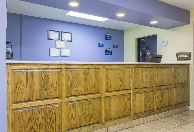 Otel Days Inn By Wyndham Kingman West