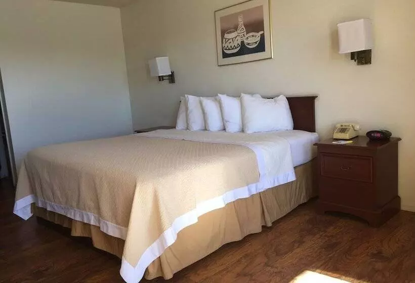 Otel Days Inn By Wyndham Kingman West