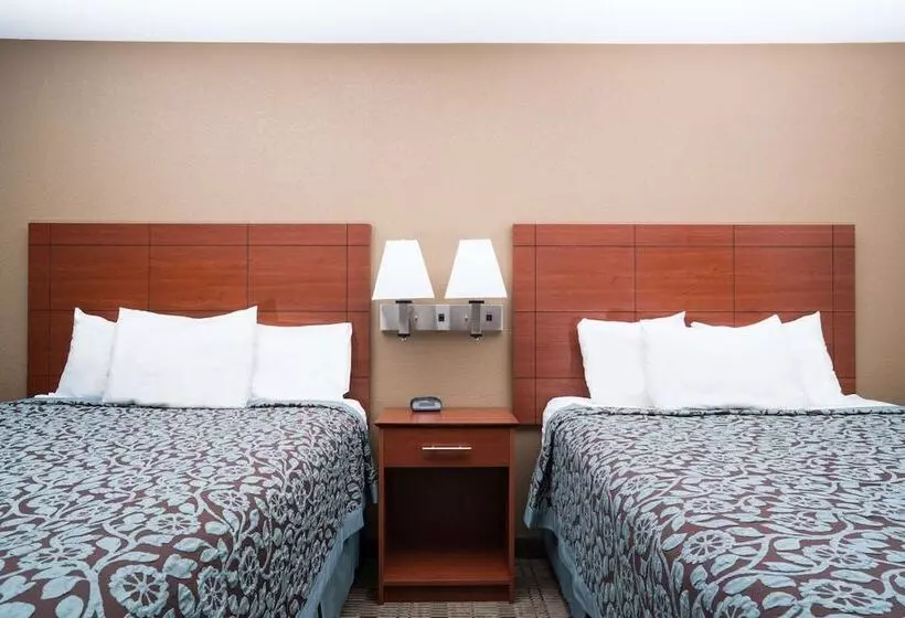 בית מלון כפרי Days Inn By Wyndham Mankato