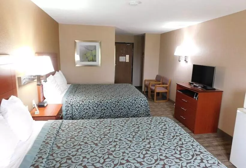 בית מלון כפרי Days Inn By Wyndham Mankato