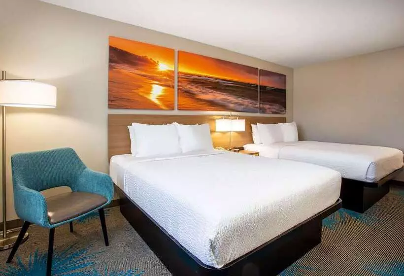 Otel Days Inn By Wyndham Marquette