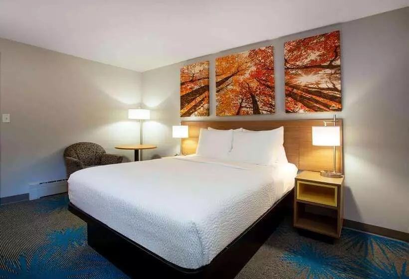 Otel Days Inn By Wyndham Marquette