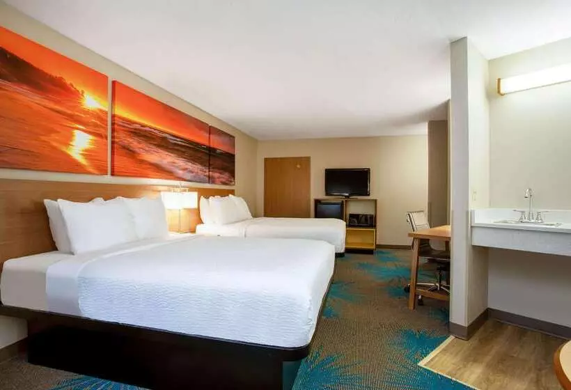 Otel Days Inn By Wyndham Marquette