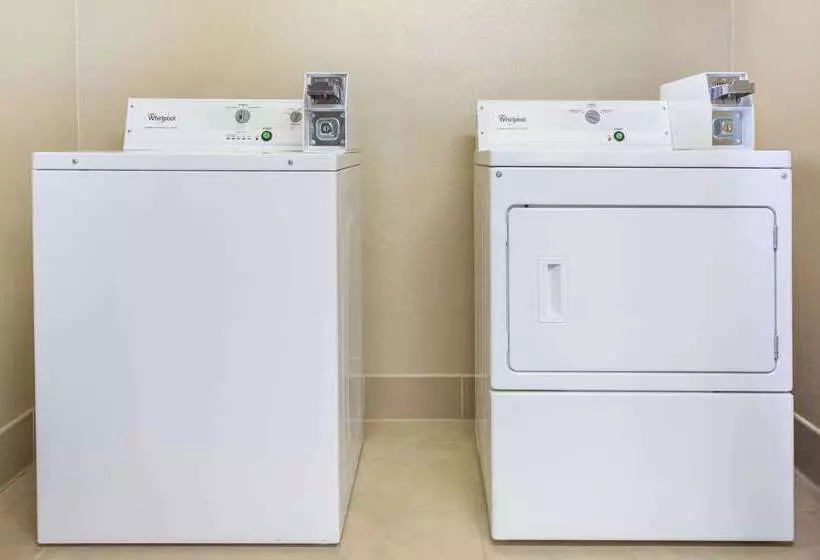 호텔 Days Inn By Wyndham Raleighairportresearch Triangle Park