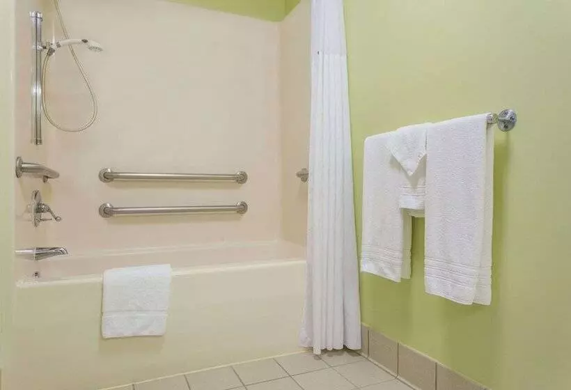 호텔 Days Inn By Wyndham Raleighairportresearch Triangle Park