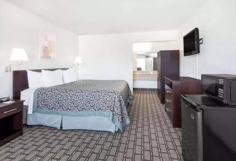 فندق Days Inn By Wyndham St Clairsville