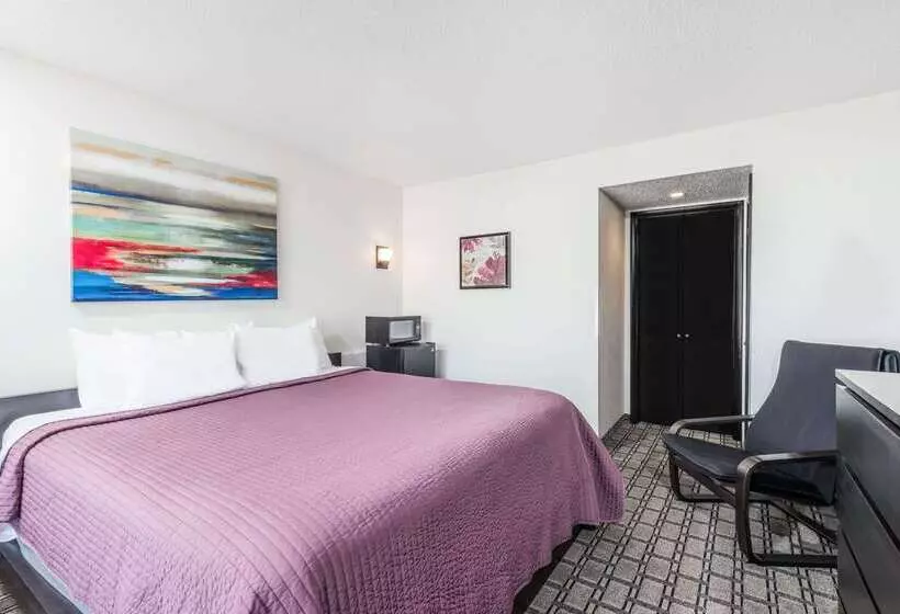 فندق Days Inn By Wyndham St Clairsville