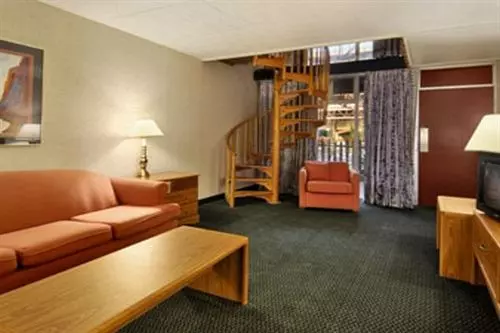 ホテル Days Inn Conference Center