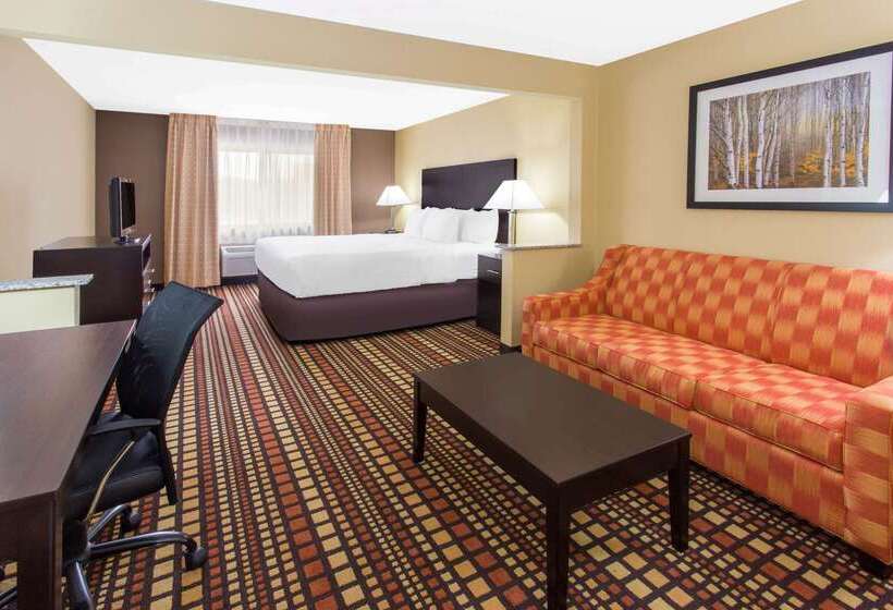 فندق Days Inn & Suites By Wyndham Davenport East