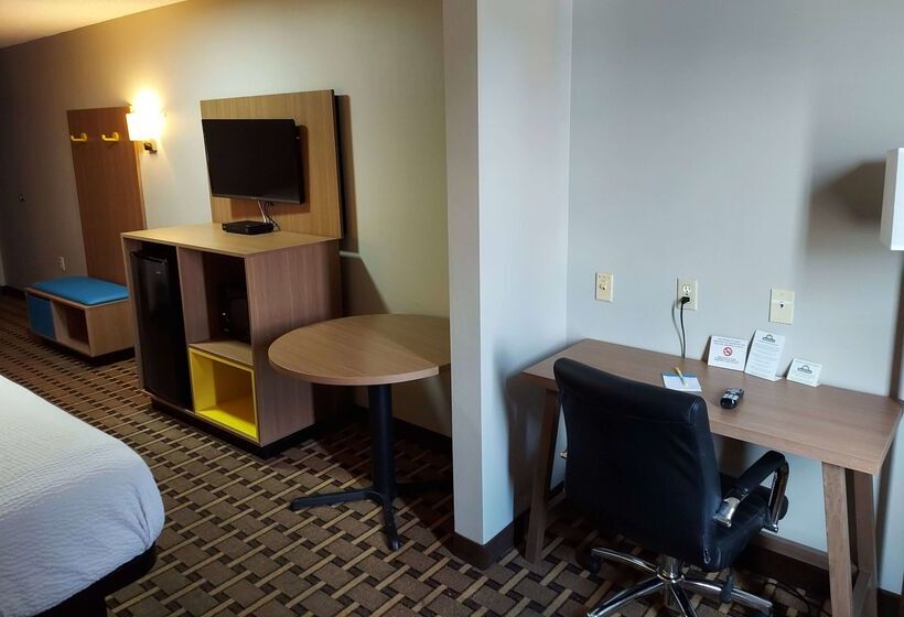 فندق Days Inn & Suites By Wyndham Huntsville