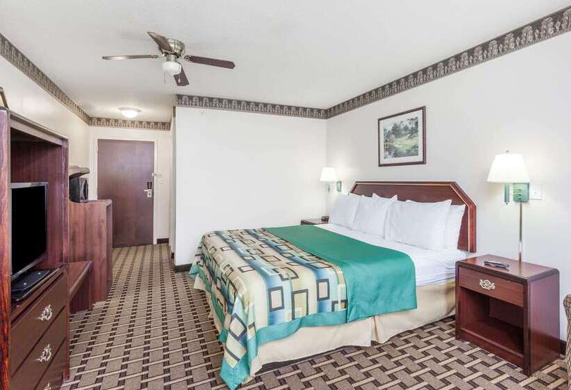 فندق Days Inn & Suites By Wyndham Huntsville