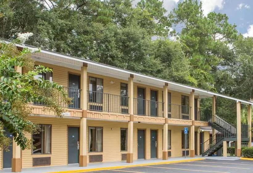 Hotel Howard Johnson By Wyndham Dothan