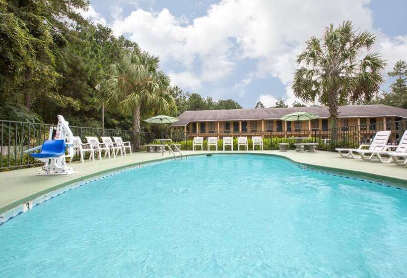 Hotel Howard Johnson By Wyndham Dothan