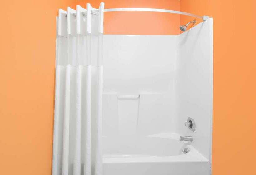 Hotel Howard Johnson By Wyndham Dothan