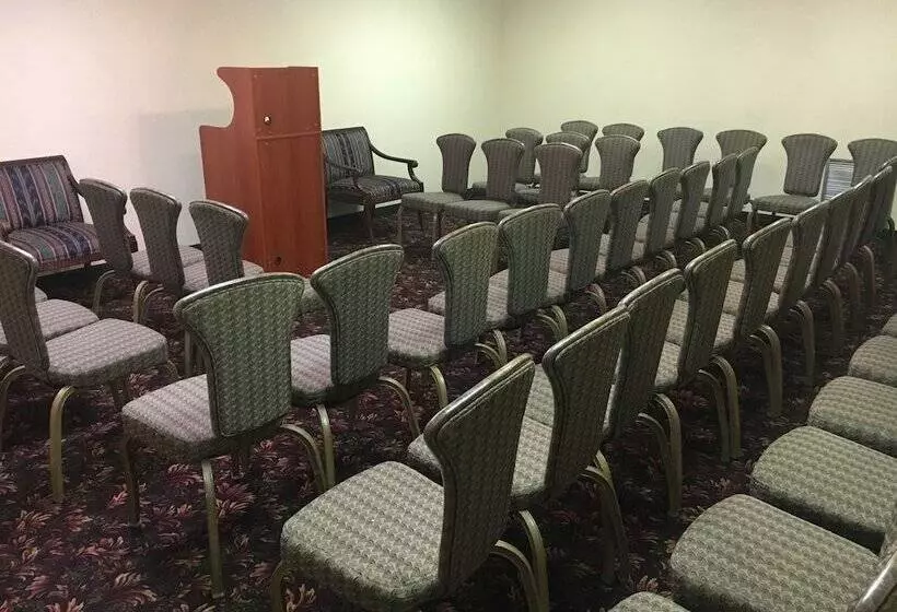 호텔 Knights Inn San Antonio Near Frost Bank Center