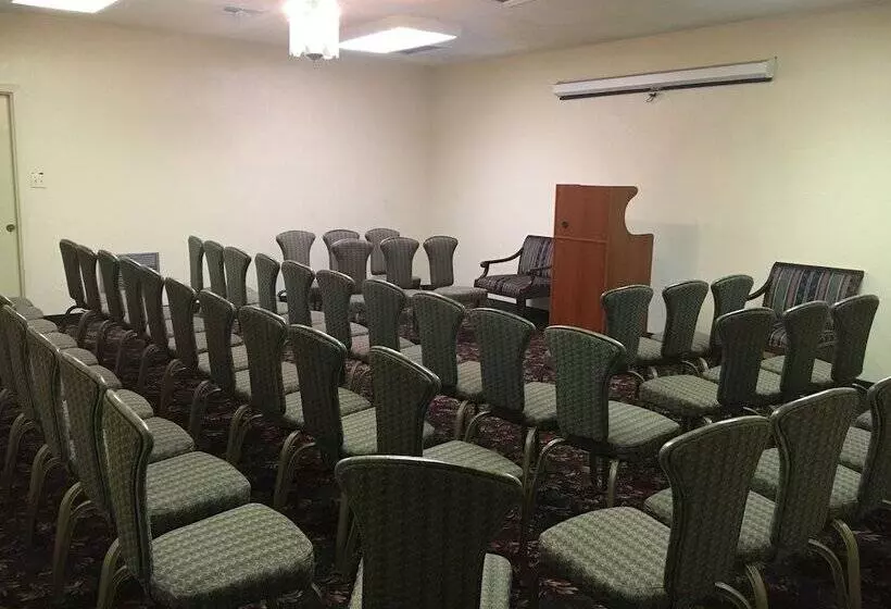 호텔 Knights Inn San Antonio Near Frost Bank Center