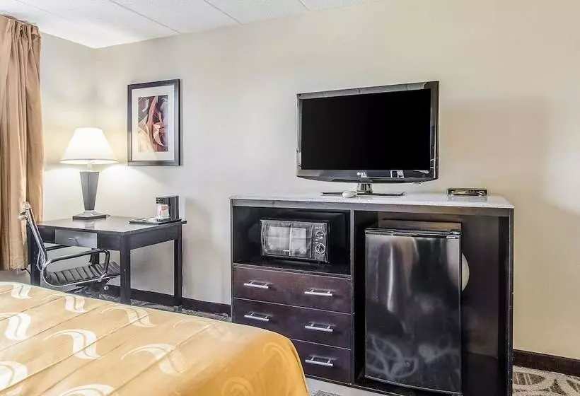 فندق La Casa Inn & Suites Middleboro