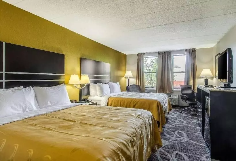 فندق La Casa Inn & Suites Middleboro