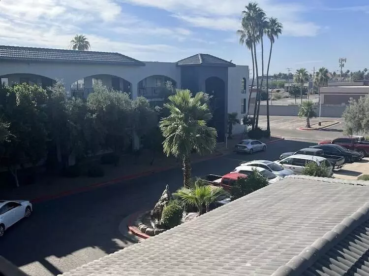 ホテル Ocotillo Apartments &