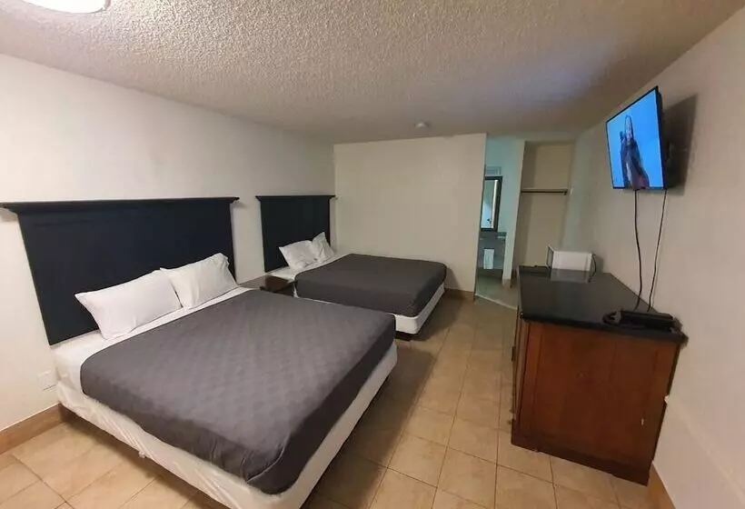 ホテル Ocotillo Apartments &