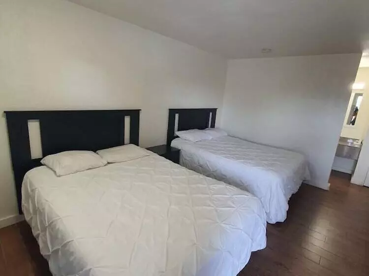 ホテル Ocotillo Apartments &