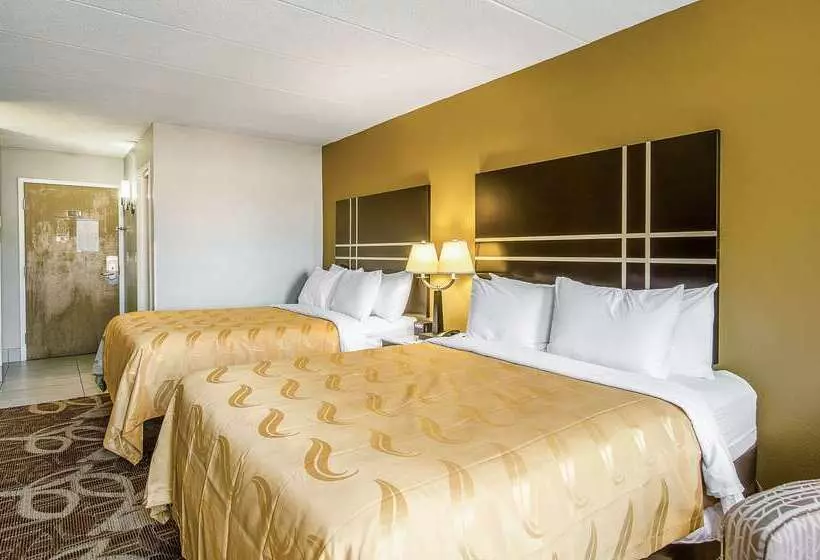 فندق La Casa Inn & Suites Middleboro