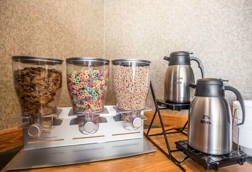 호텔 Quality Inn New Columbia Lewisburg