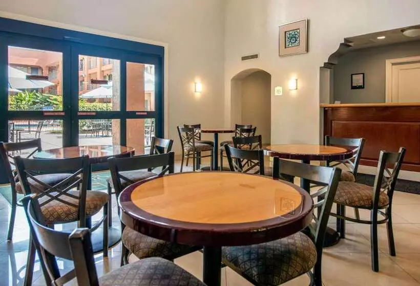 בית מלון כפרי Quality Inn & Suites Jacksonville-baymeadows