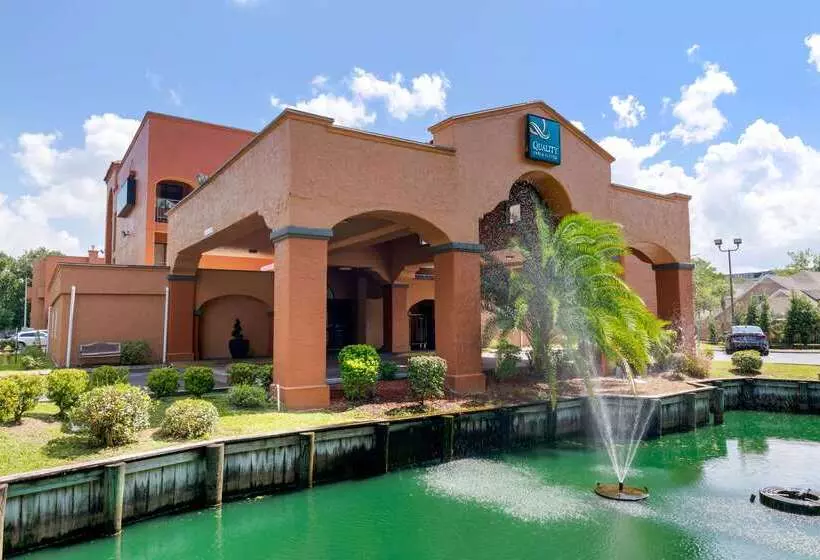 בית מלון כפרי Quality Inn & Suites Jacksonville-baymeadows