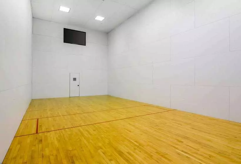 בית מלון כפרי Quality Inn