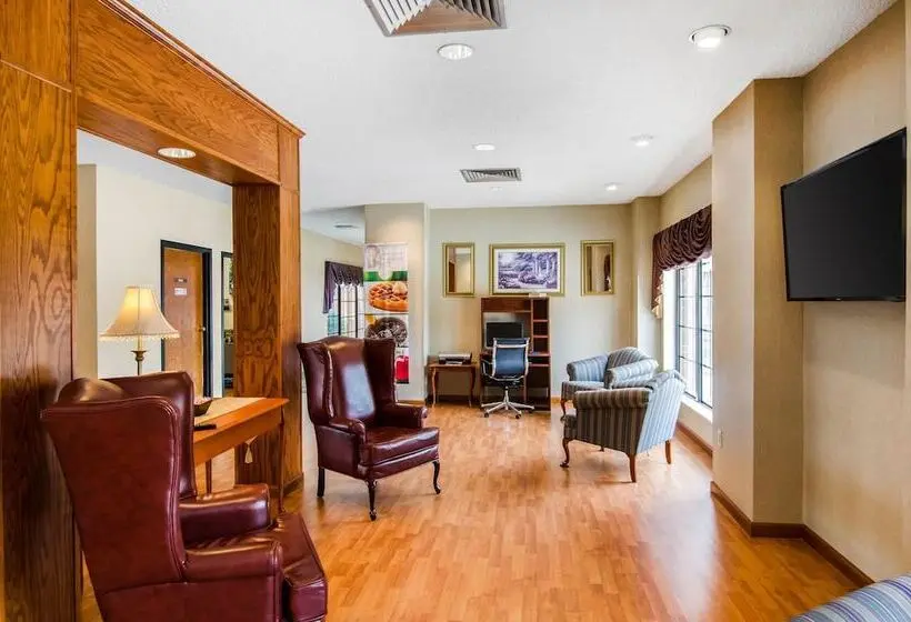 Hotelli Quality Inn Summersville - New River Area