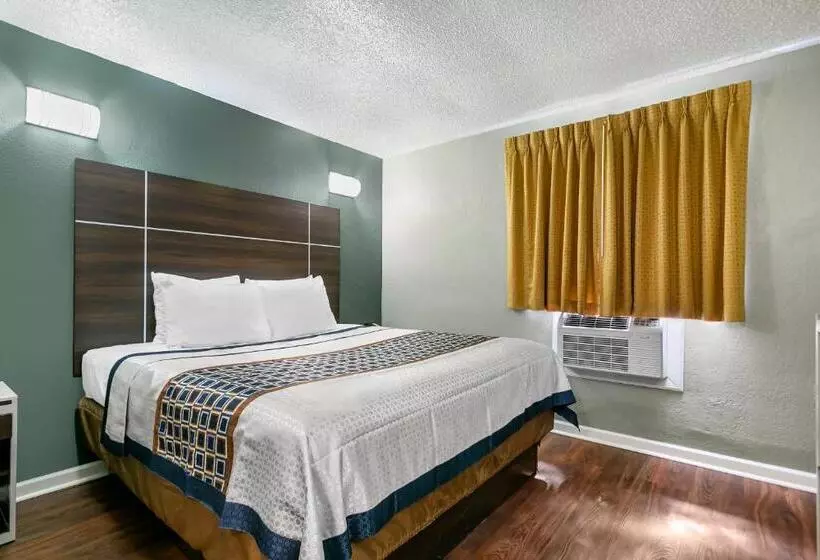 호텔 Knights Inn Bristol