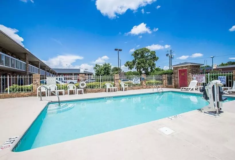 Отель Rodeway Inn Expo Center