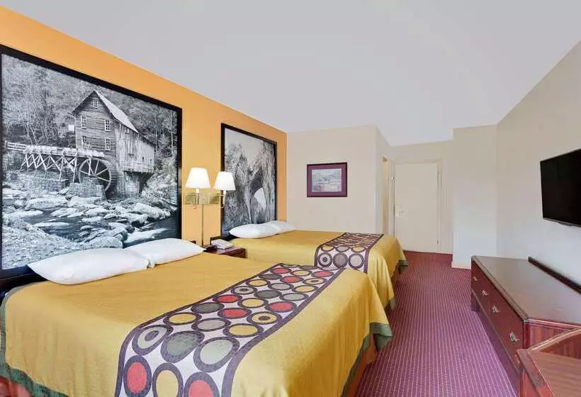 Отель Super 8 By Wyndham Hillsville